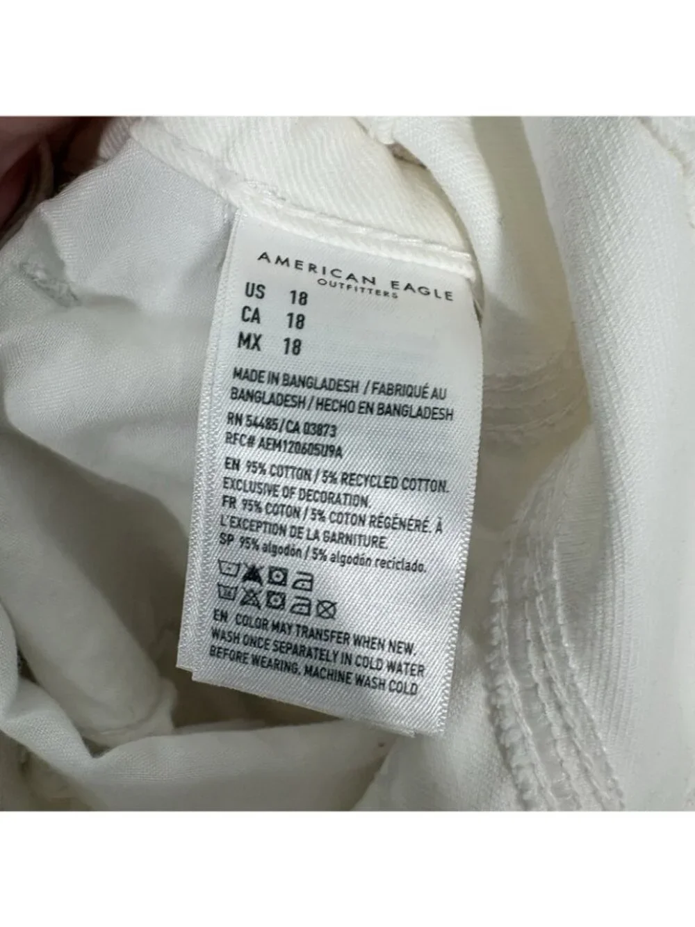 American Eagle Women 18 White Denim Distressed Highest Rise Baggy Shorts NWT